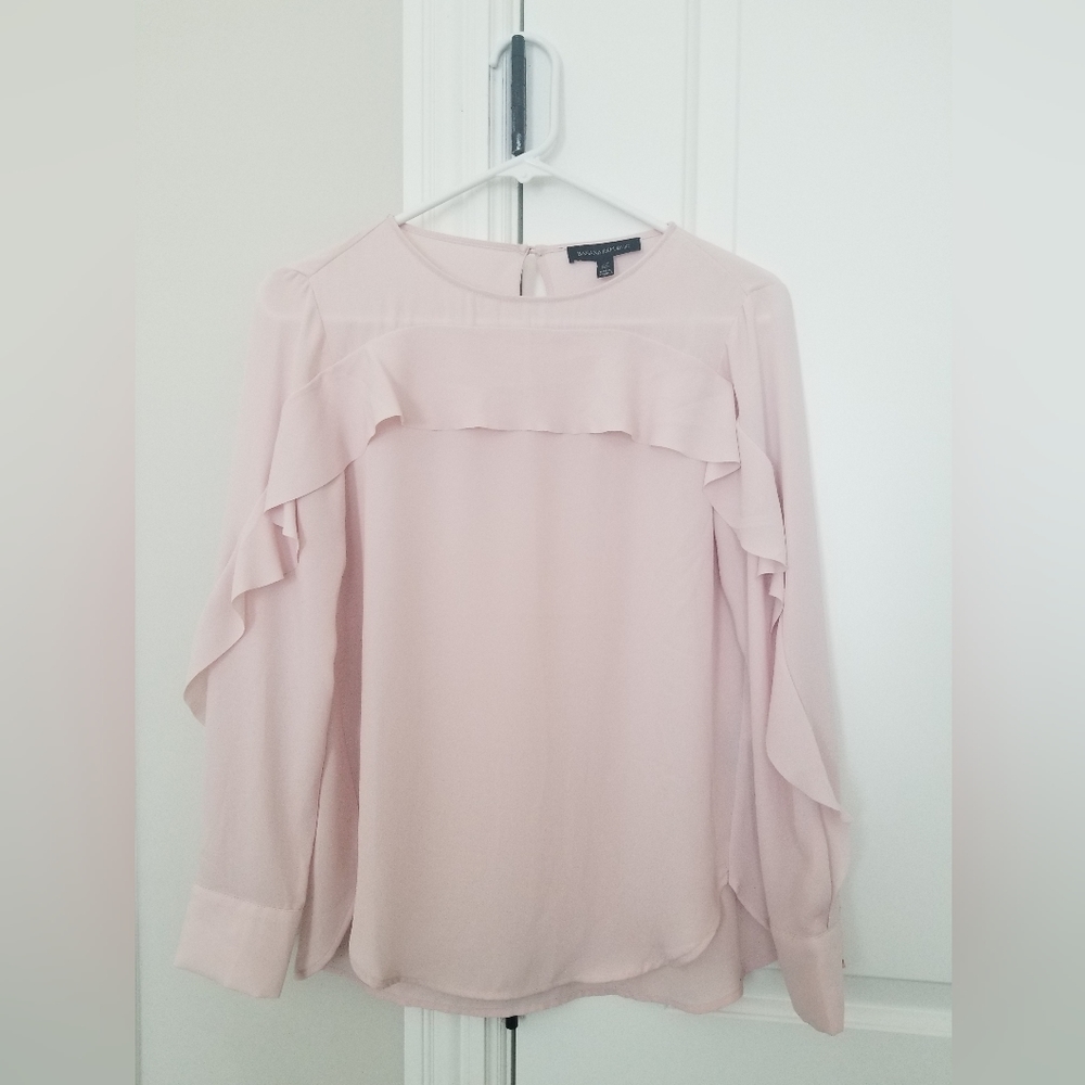 Banana Republic pink ruffle long sleeve blouse